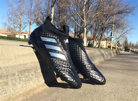 adidas ACE17+ Purecontrol – Laceless Boot Review